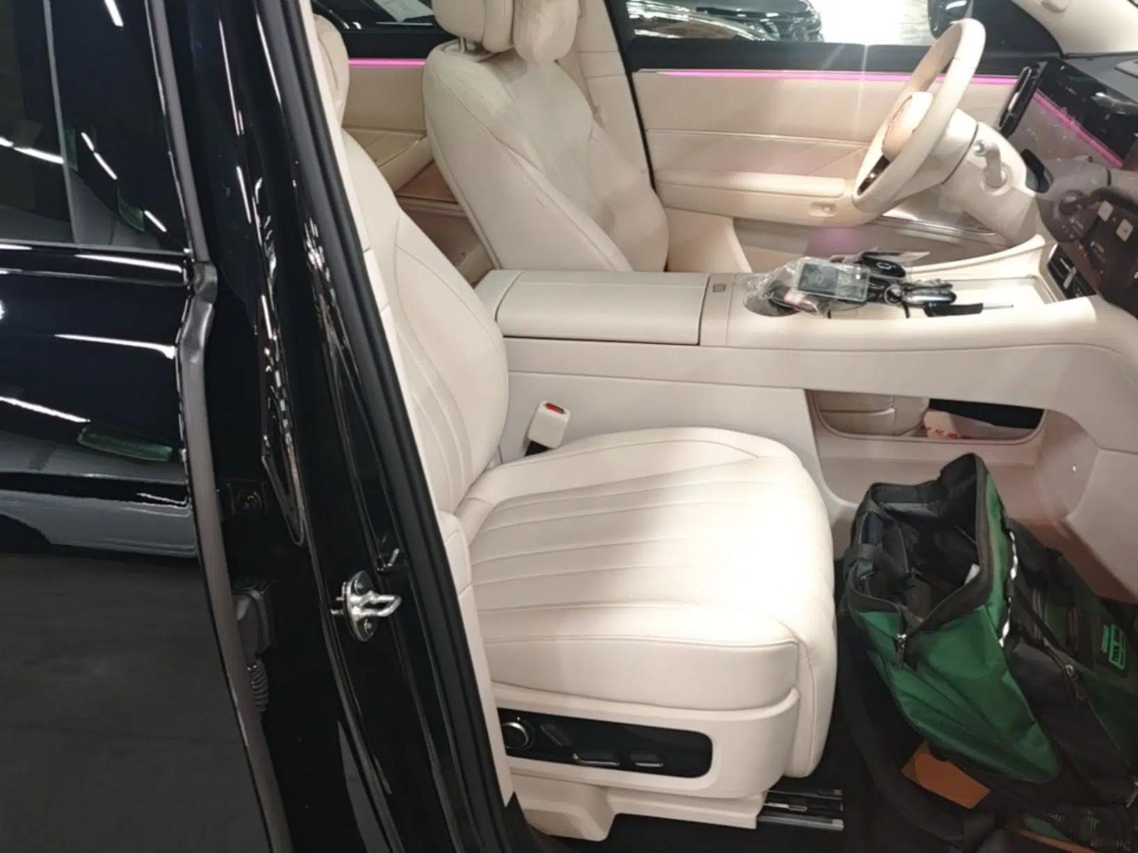 Hima AITO M8 2025 Extended-Range Max+ Version 53.4 kWh 5-Seater Edition — миниатюра 23