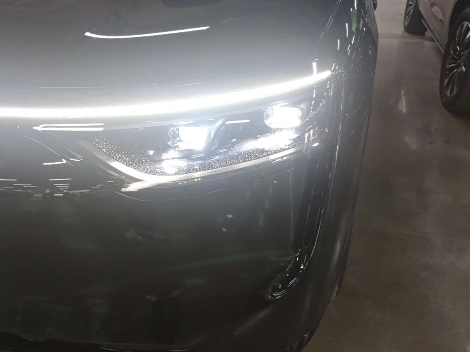 Hima AITO M8 2025 Extended-Range Max+ Version 53.4 kWh 5-Seater Edition — миниатюра 9