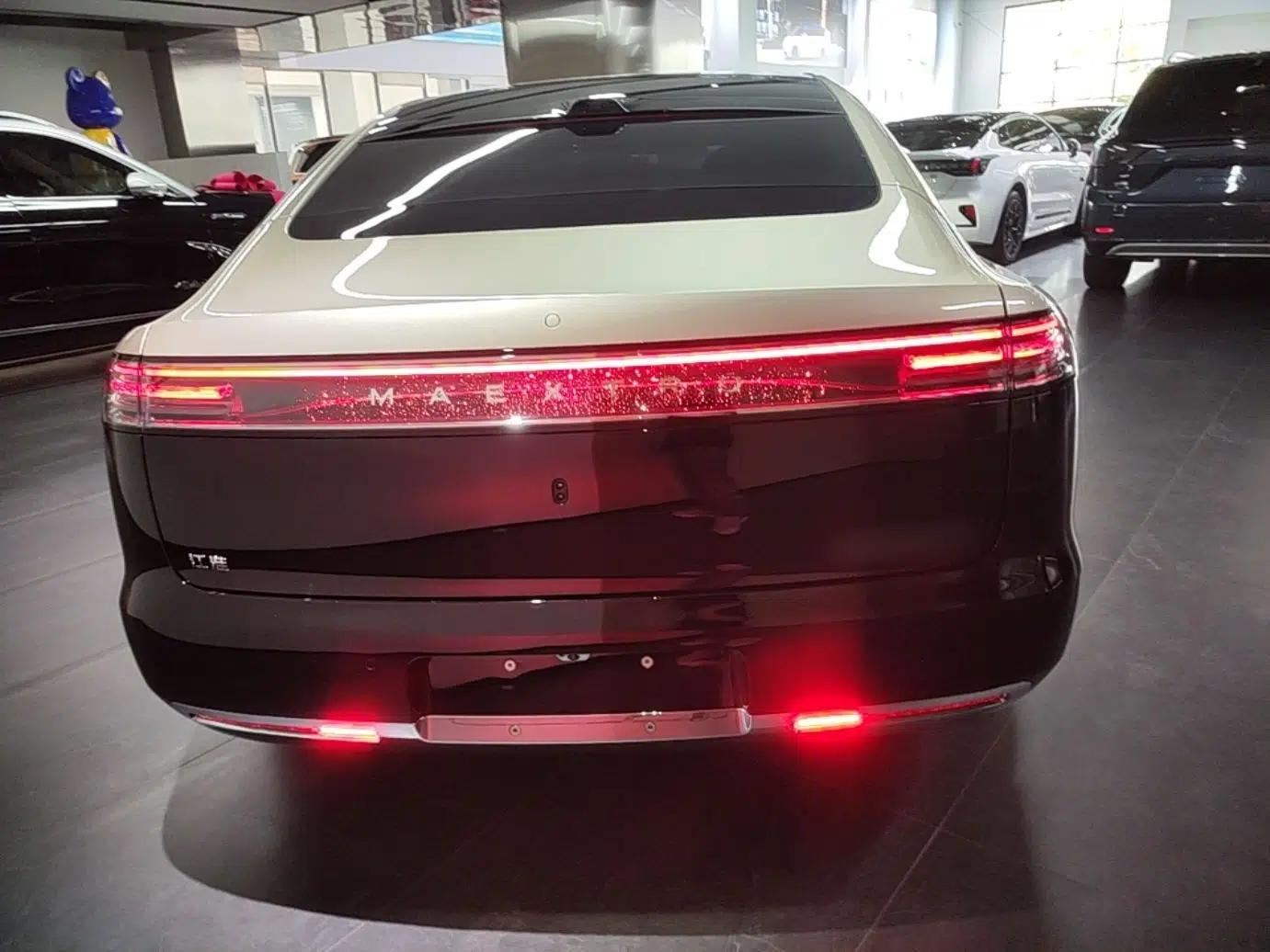 Hima S800 2025 Model, Range-Extended Starlight Prestige Edition, 5 Seats — миниатюра 5