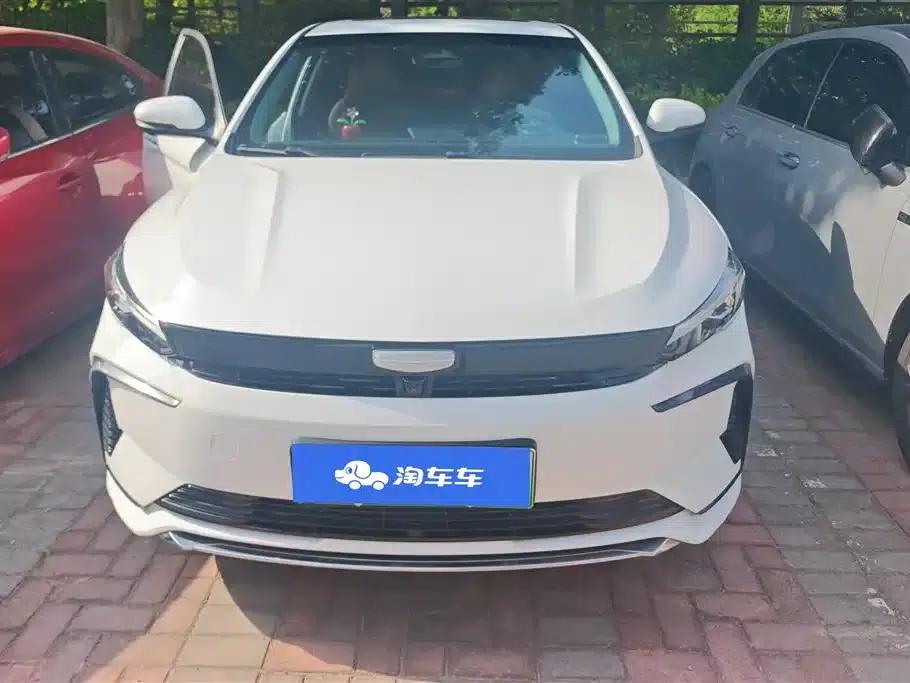 Geely Emgrand L HiP 2022 1.5TD-DHT Pro 100KM Super — миниатюра 2