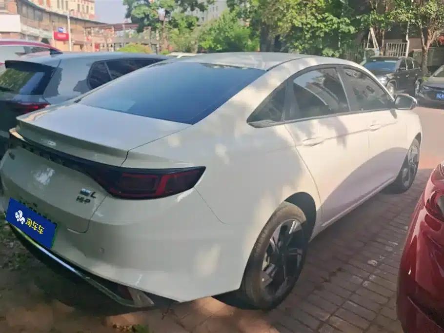 Geely Emgrand L HiP 2022 1.5TD-DHT Pro 100KM Super — миниатюра 3