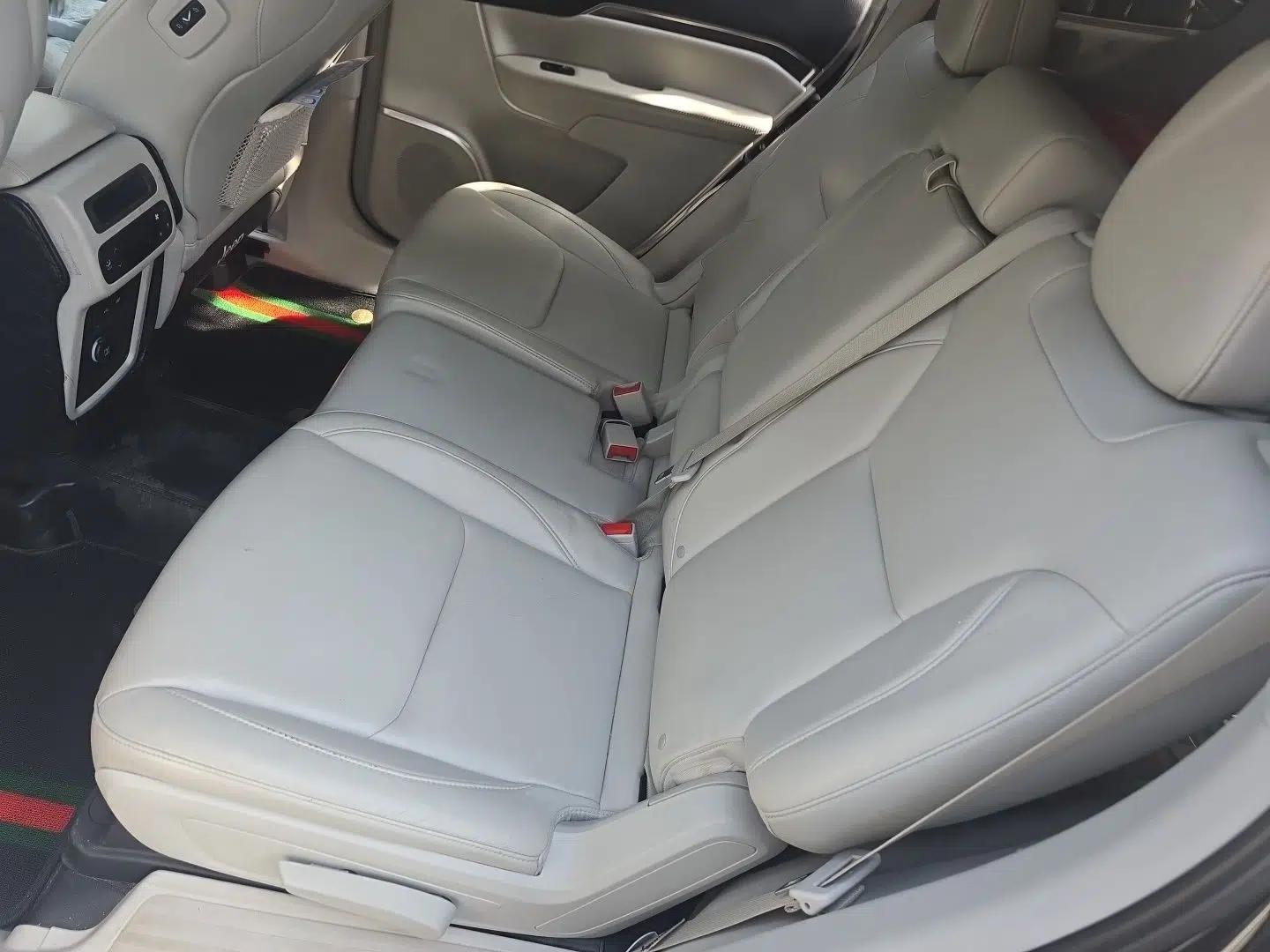 Jeep Grand Commander 2018 2.0T Four-Wheel Drive Premium Navigation Version China V — миниатюра 18