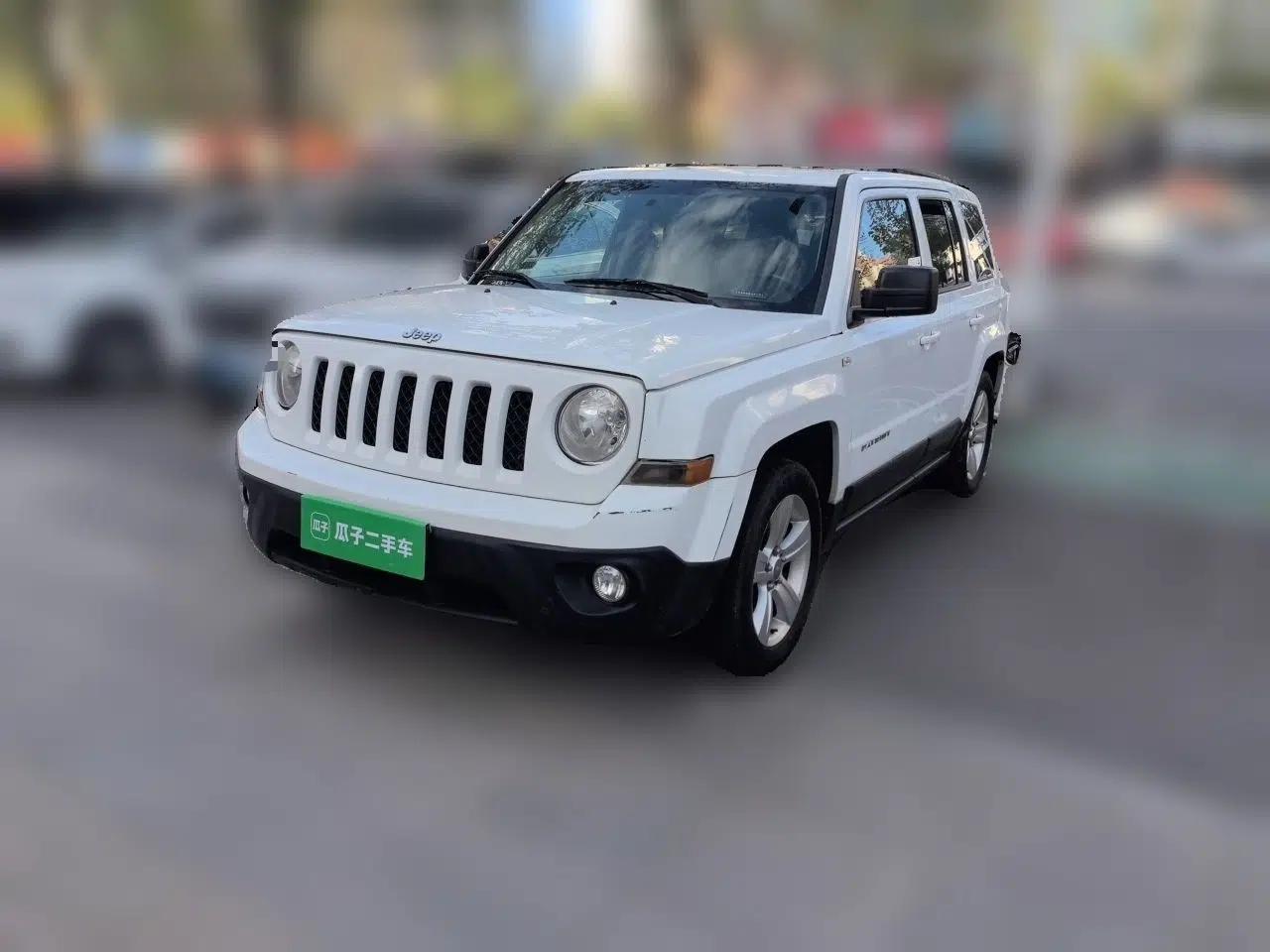Jeep Patriot 2013 2.4 Sport Edition — миниатюра 1