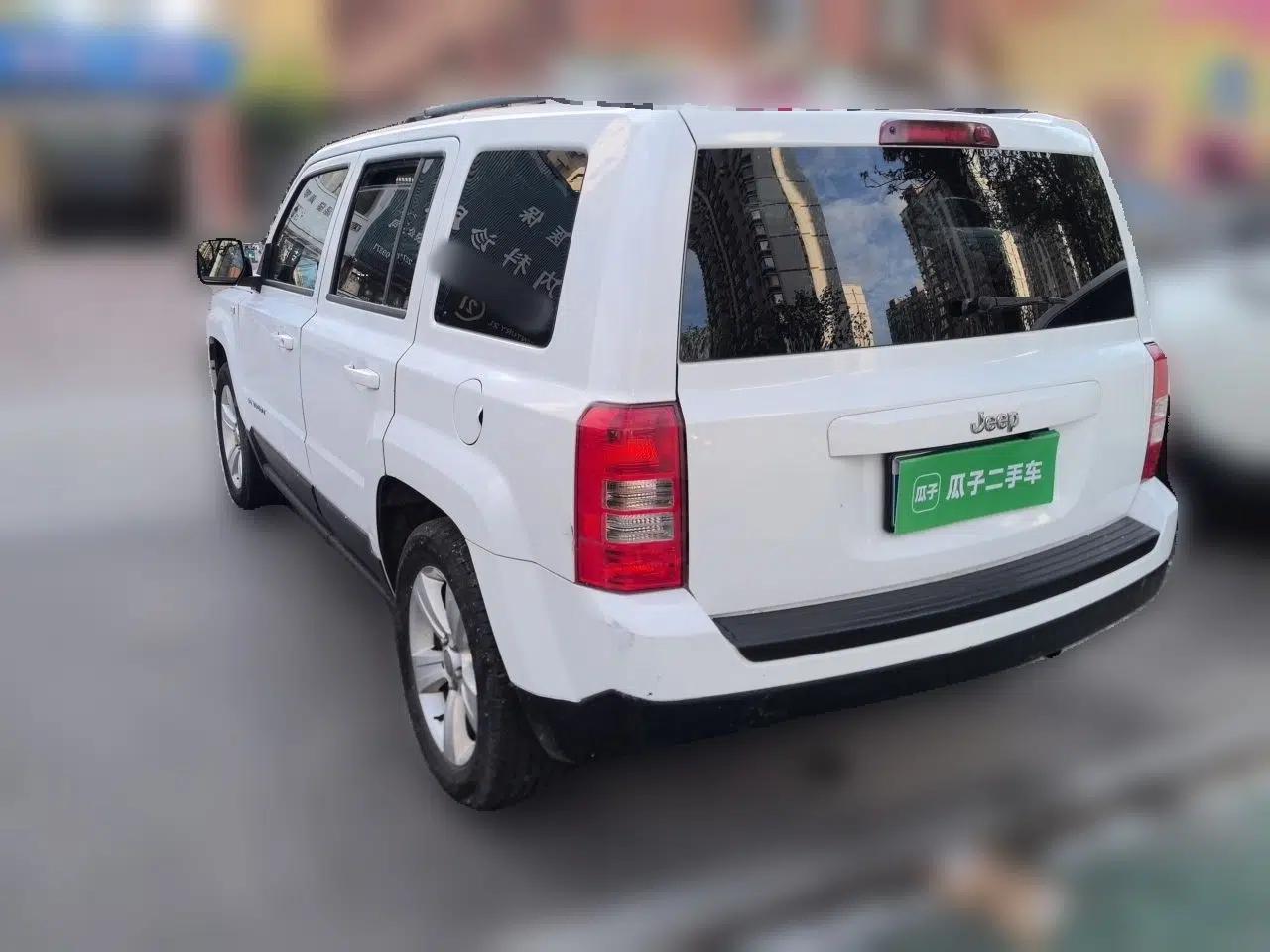 Jeep Patriot 2013 2.4 Sport Edition — миниатюра 4