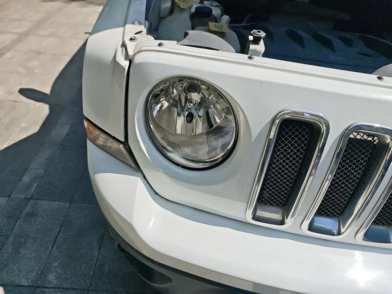 Jeep Patriot 2014 2.4L Luxury Navigation Edition — миниатюра 7