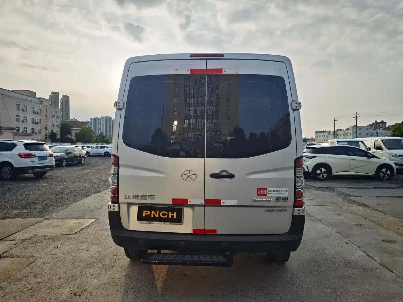 Starlight 2019 1.9T Short Wheelbase Multipurpose Passenger Vehicle — миниатюра 16