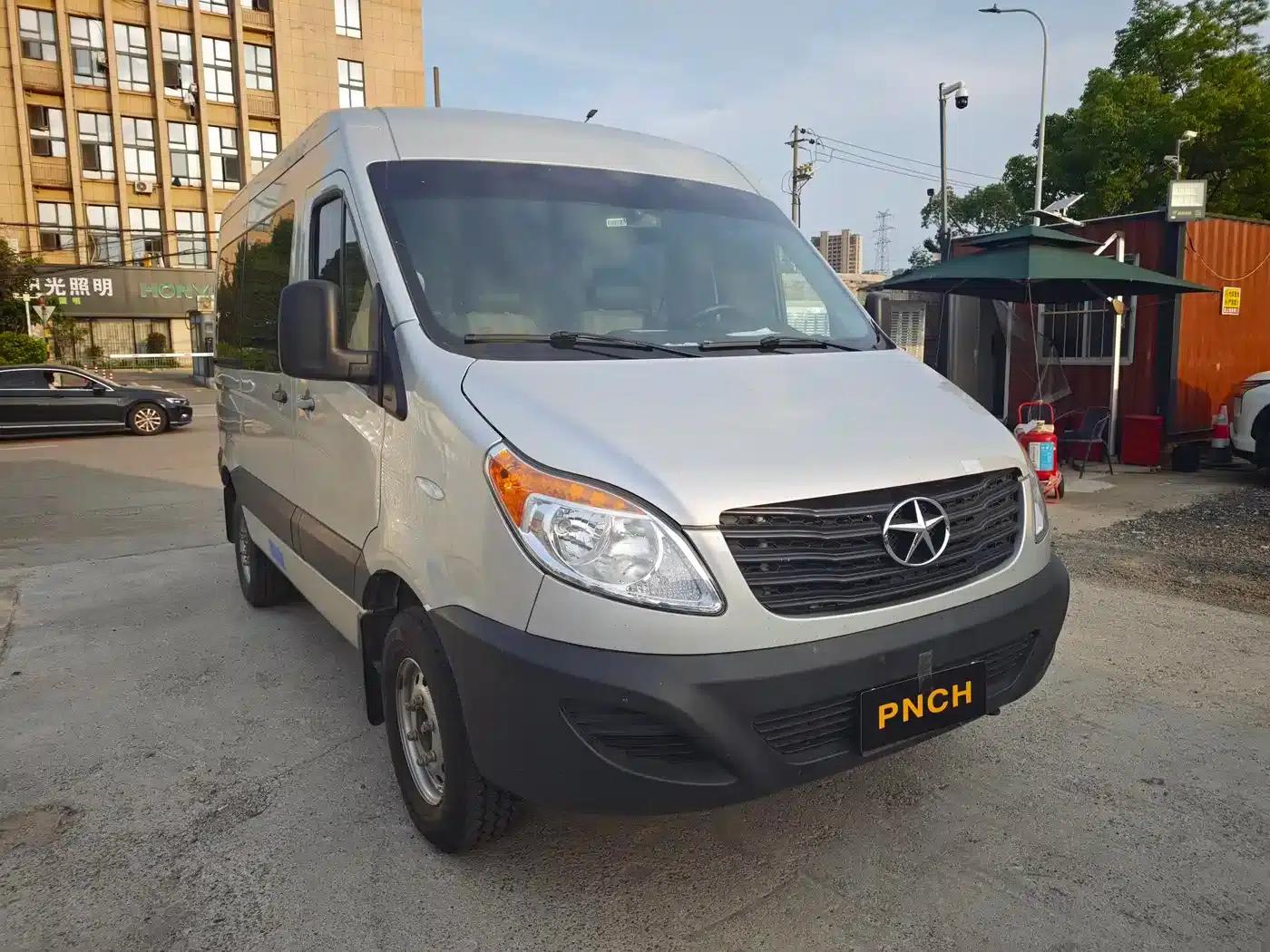 Starlight 2019 1.9T Short Wheelbase Multipurpose Passenger Vehicle — миниатюра 3
