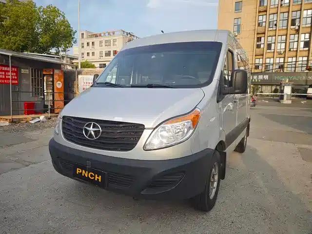 Starlight 2019 1.9T Short Wheelbase Multipurpose Passenger Vehicle