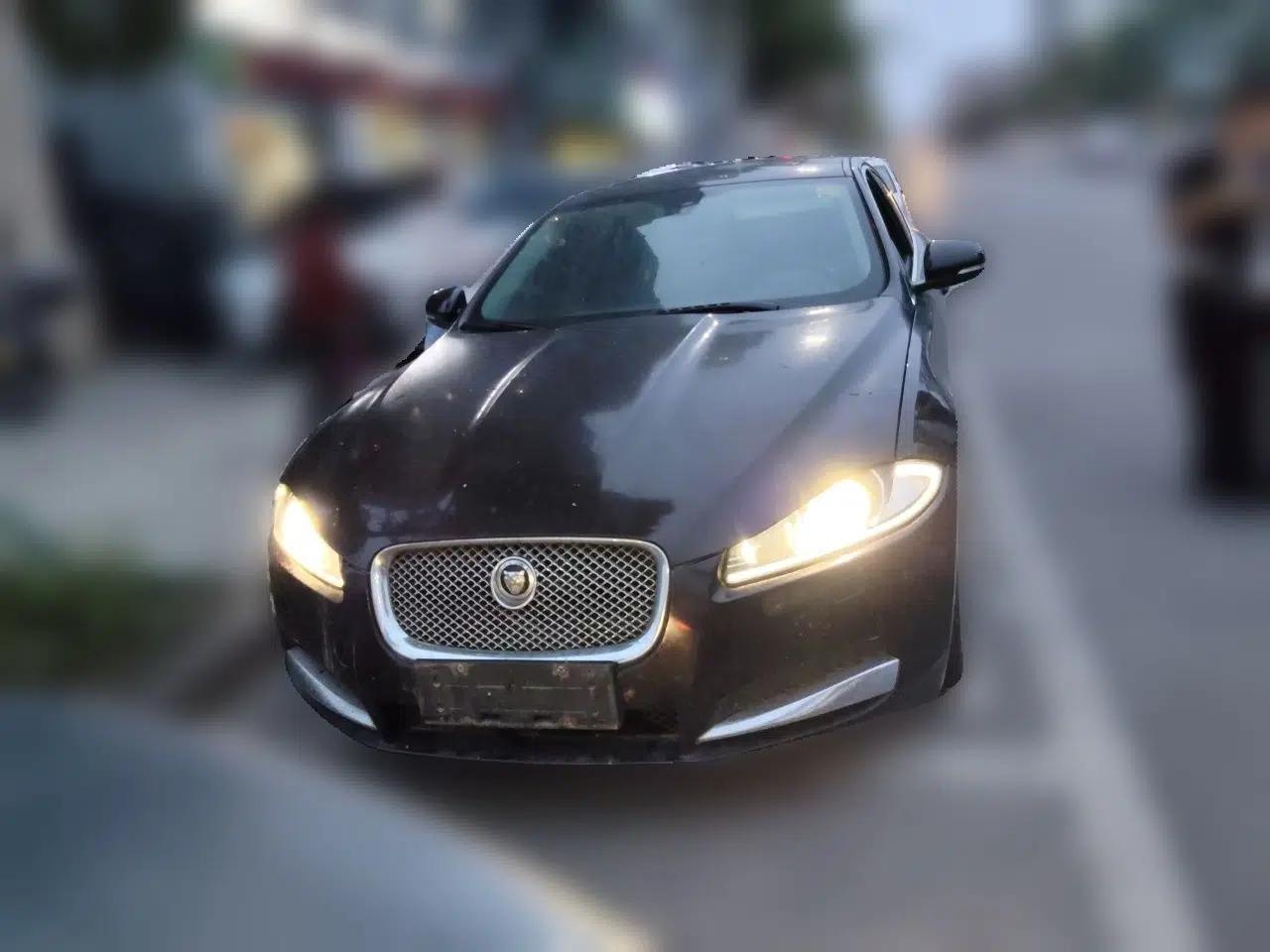 Jaguar XF 2013 XF 2.0T Luxury Edition — миниатюра 2