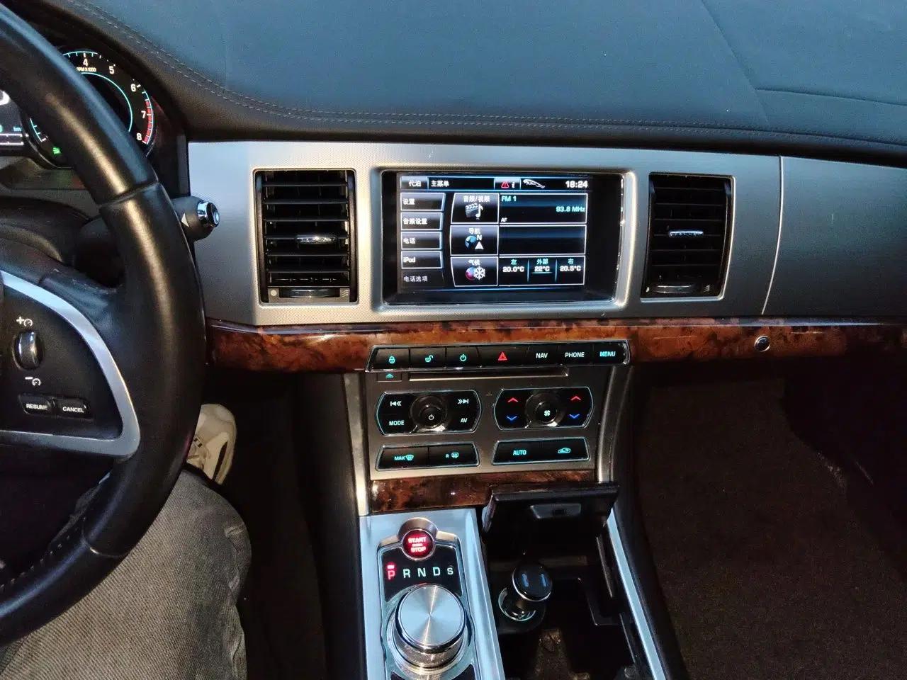 Jaguar XF 2013 XF 2.0T Luxury Edition — миниатюра 14