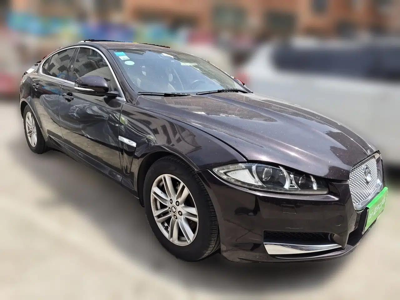 Jaguar XF 2013 XF 2.0T Luxury Edition — миниатюра 3