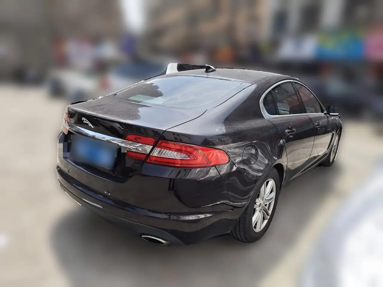 Jaguar XF 2013 XF 2.0T Luxury Edition — миниатюра 6