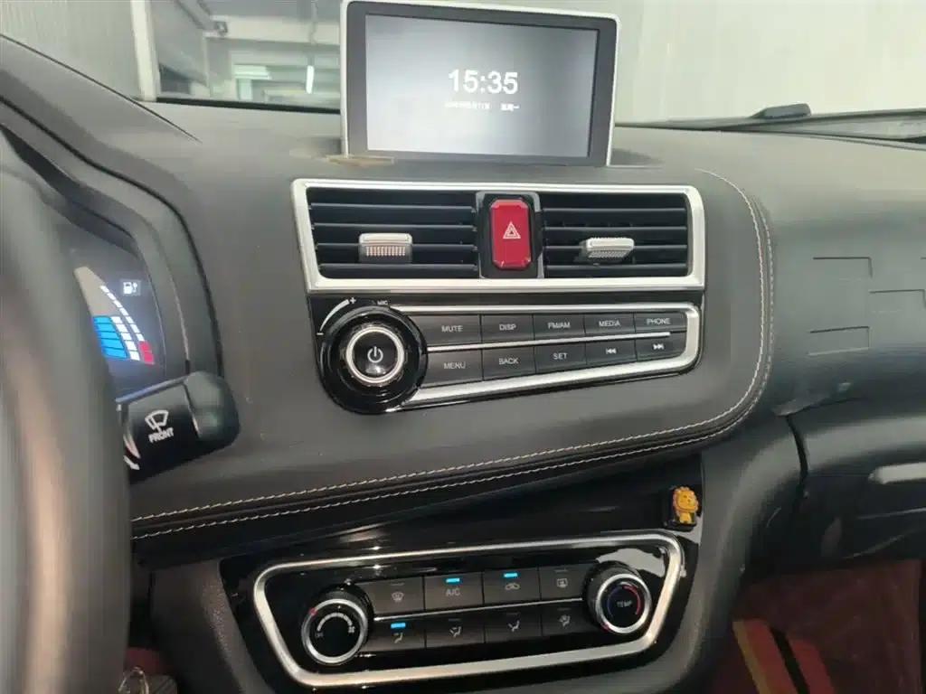 JAC iEV6E 2018 Sport Edition, iEV6E Luxury Smart Edition — миниатюра 13