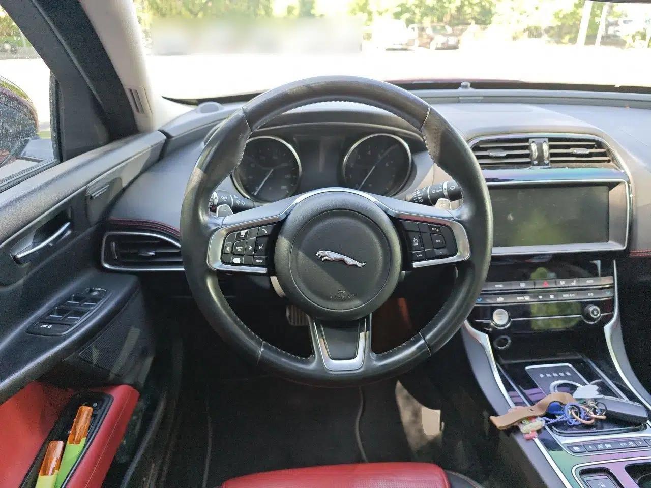 Jaguar XE 2019 2.0T 300 PS All-Wheel-Drive Landmark Edition — миниатюра 11
