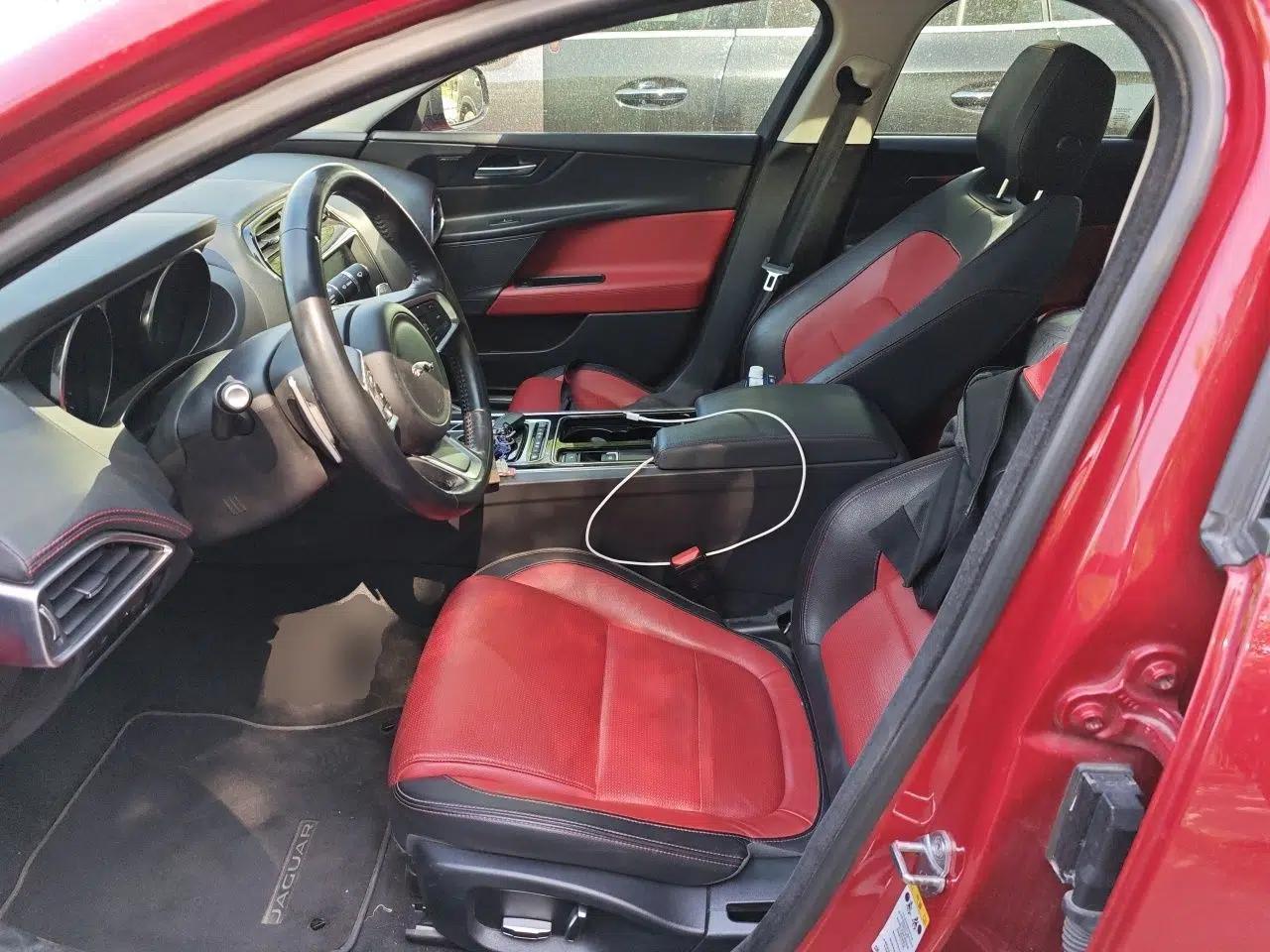 Jaguar XE 2019 2.0T 300 PS All-Wheel-Drive Landmark Edition — миниатюра 16