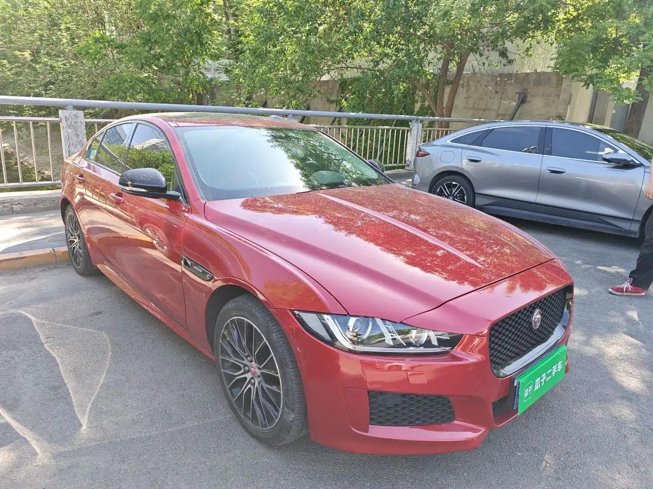 Jaguar XE 2019 2.0T 300 PS All-Wheel-Drive Landmark Edition — миниатюра 3