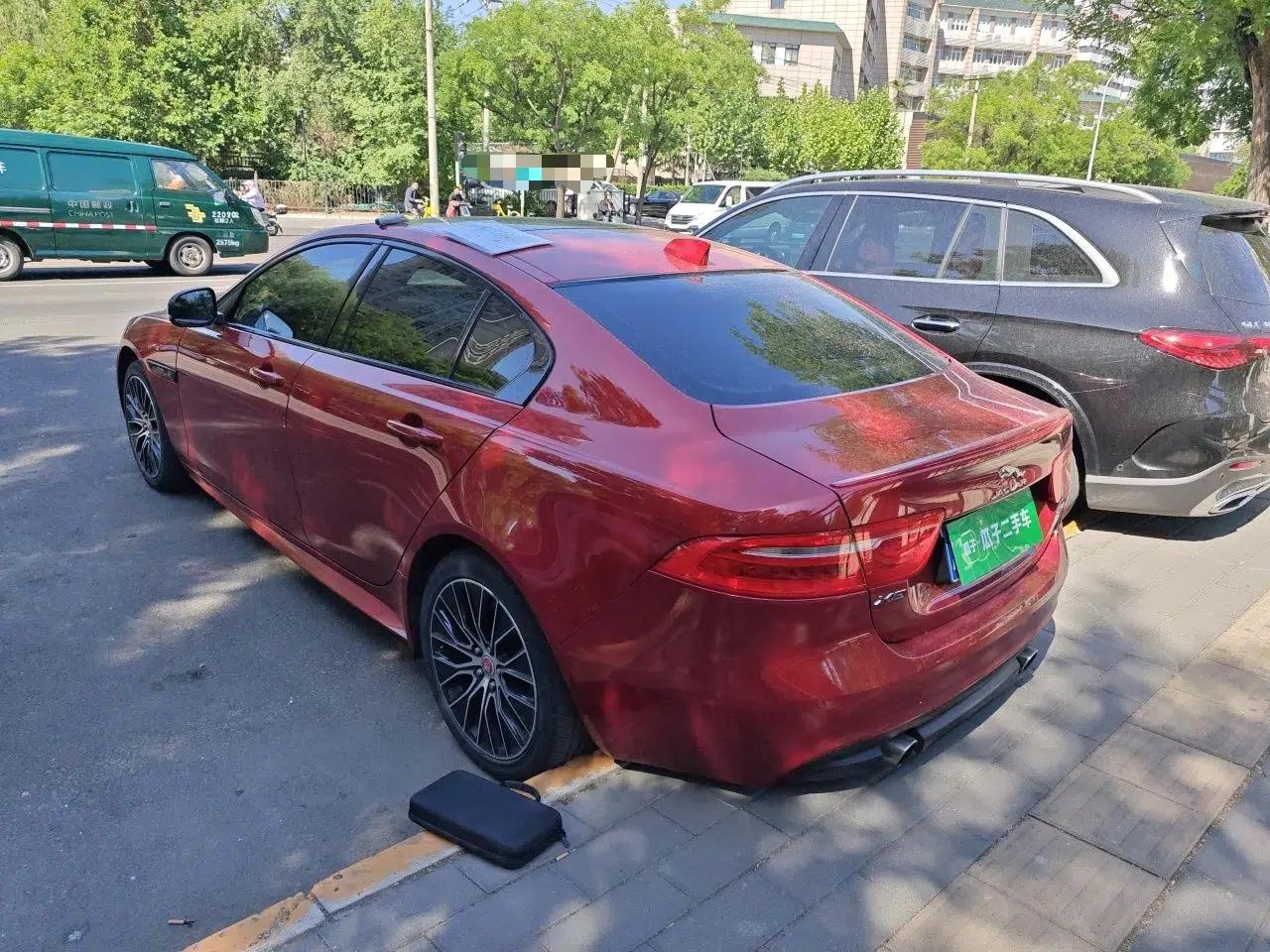 Jaguar XE 2019 2.0T 300 PS All-Wheel-Drive Landmark Edition — миниатюра 4