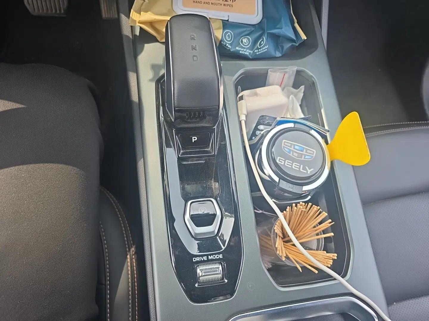 Geely Auto Haoyue L 2024 2.0T DCT Prestige Version — миниатюра 15