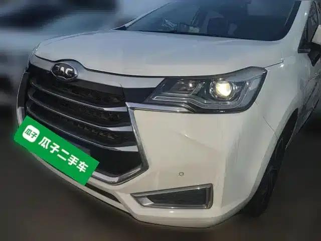 Refine R3 2018 1.6L Manual Deluxe Edition
