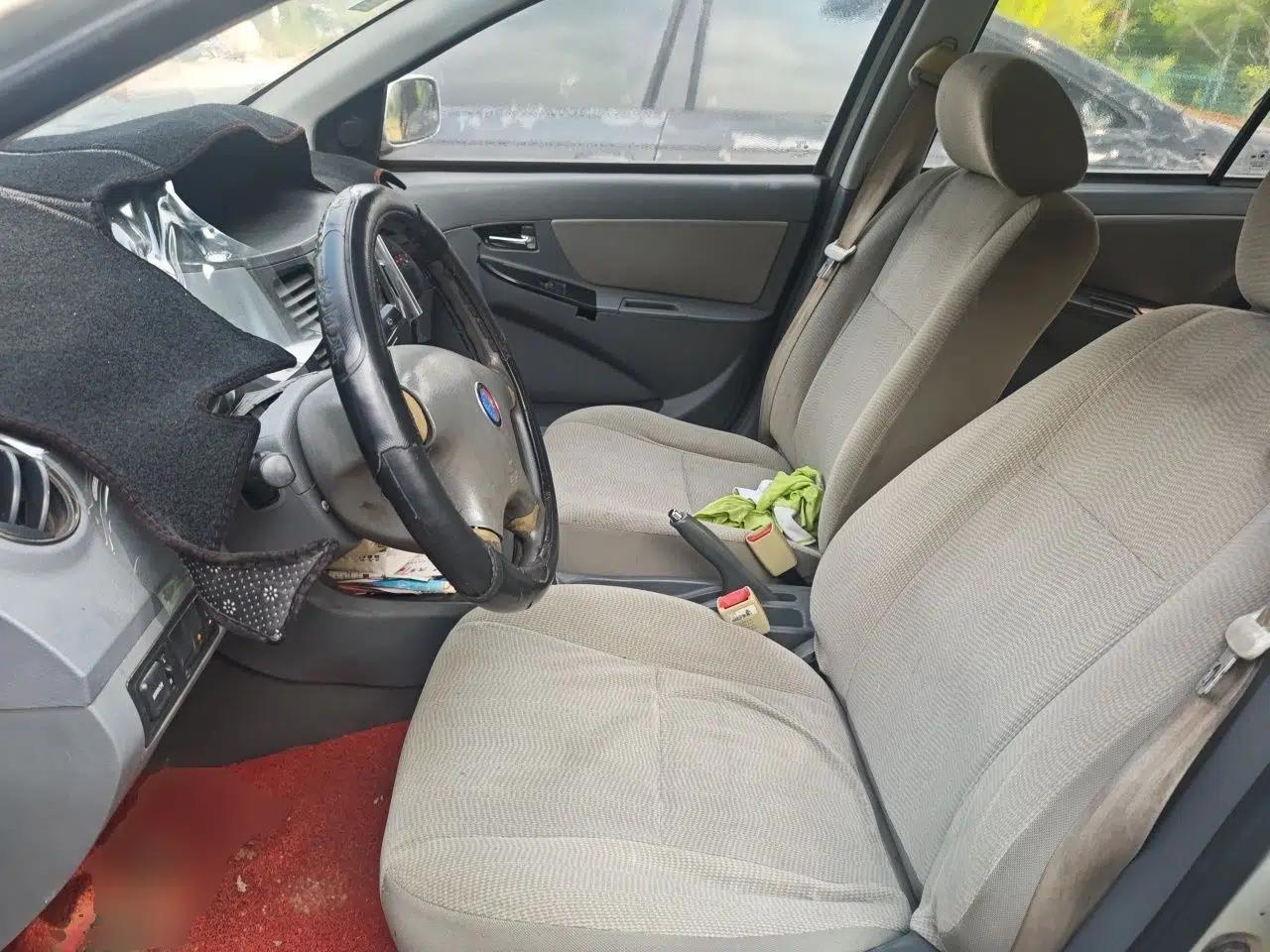 Geely Auto Diamond 2014 Sedan 1.5L Manual Entry-Level Model — миниатюра 16