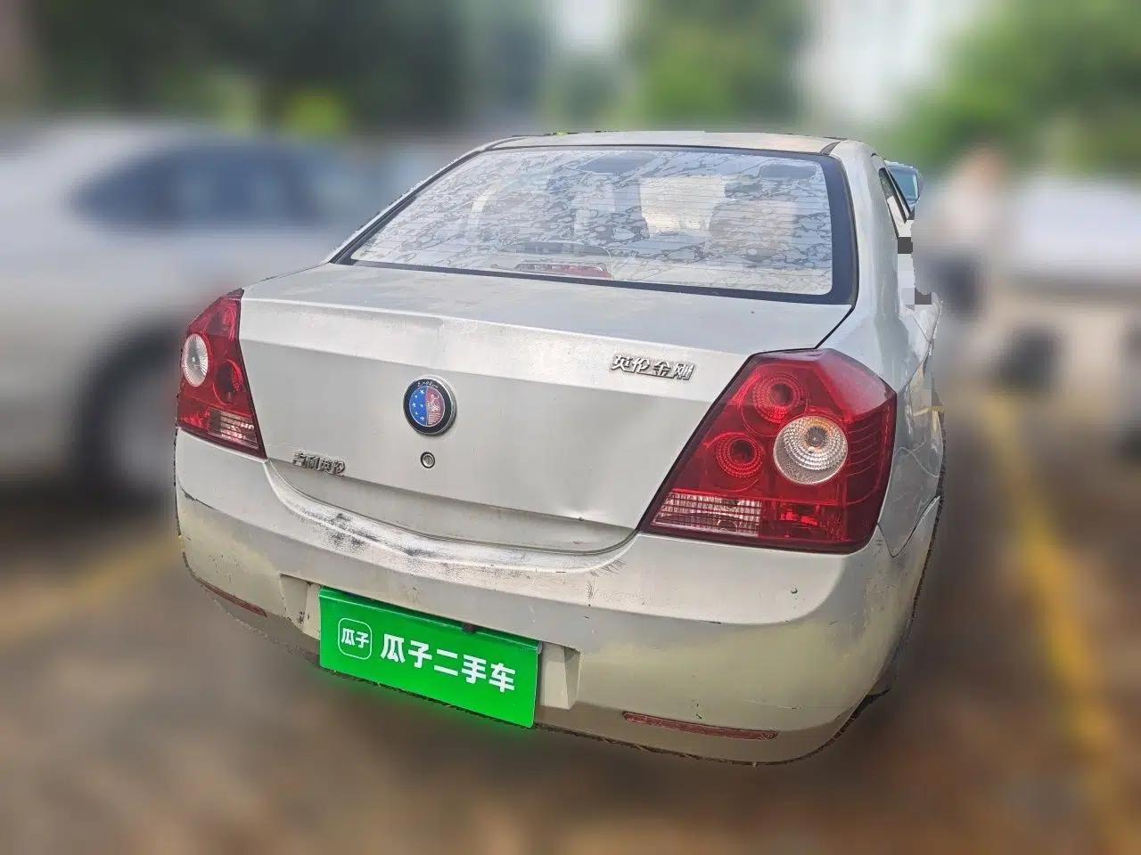 Geely Auto Diamond 2014 Sedan 1.5L Manual Entry-Level Model — миниатюра 6