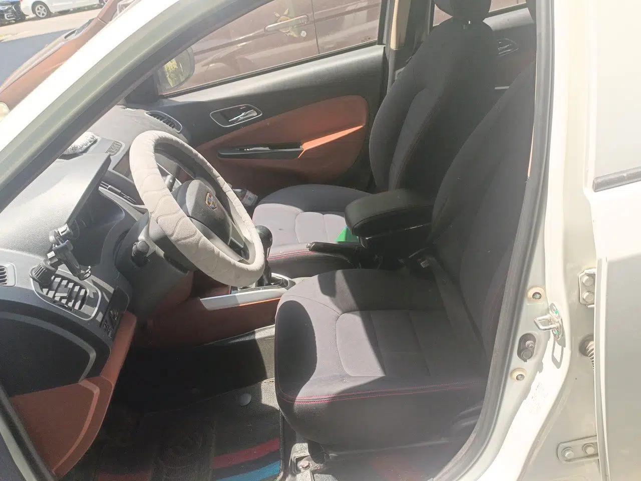 Geely Auto Diamond 2017 1.5L Manual Value-Added Model — миниатюра 16