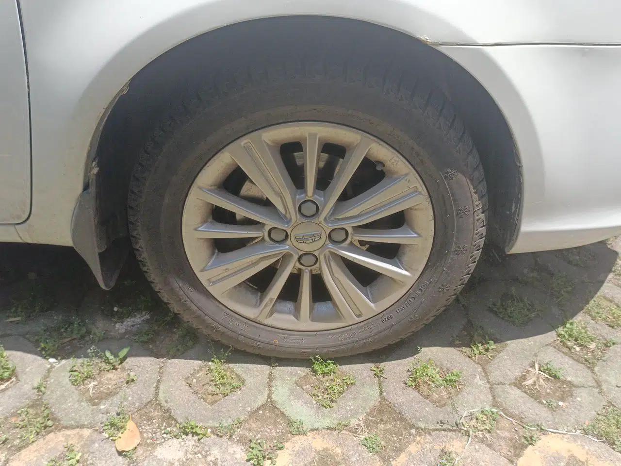 Geely Auto Diamond 2017 1.5L Manual Value-Added Model — миниатюра 8