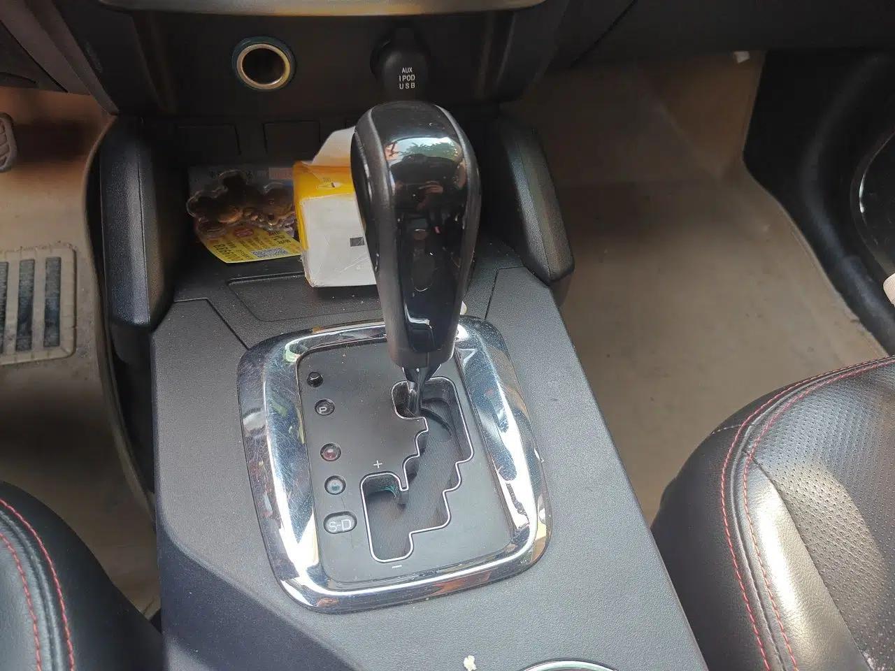 Geely Auto GX7 2014 2.4L Automatic Prestige Edition — миниатюра 15