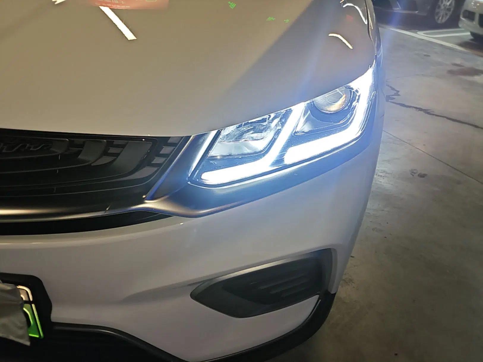 Geely Auto Coolray New Energy 2020 1.5T ePro Super — миниатюра 9