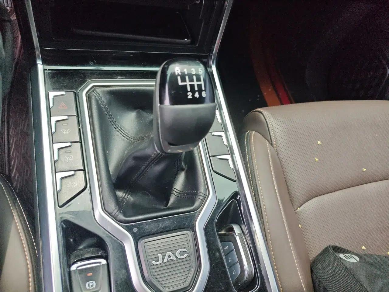 JAC Group Hantoo 2021 2.0T Commercial Version Manual Diesel Two-Wheel Drive Elite Large Double Cabin HFC4DB2-2E — миниатюра 15