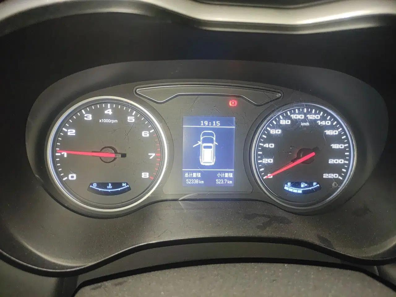 JAC Group Refine R3 2018 1.6L Manual Luxury Model — миниатюра 8
