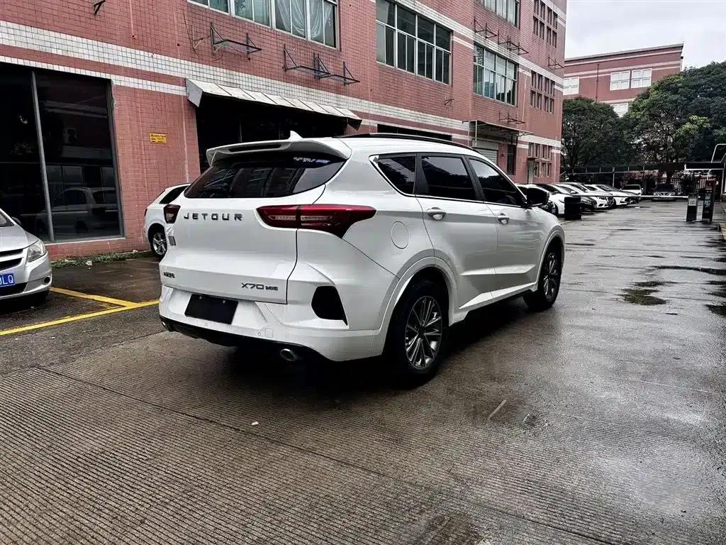 Jetour X70 2020 1.5T DCT Enjoy Edition 7-seater — миниатюра 4