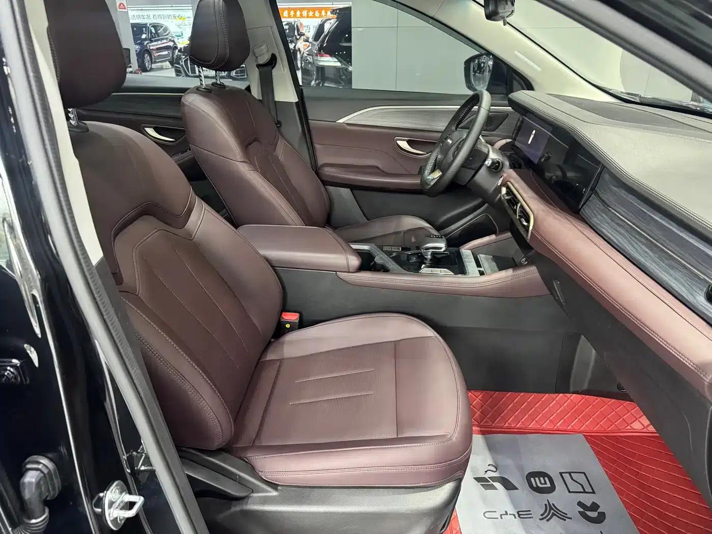 Jetour X90 PLUS 2024 1.6TD DCT Family Fun Edition 7-Seater — миниатюра 8