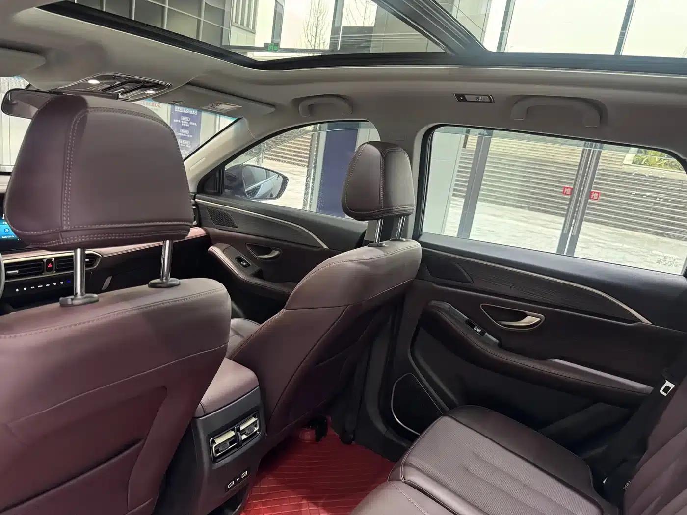 Jetour X90 PLUS 2024 1.6TD DCT Family Fun Edition 7-Seater — миниатюра 10