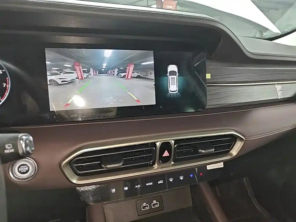 Jetour X90 PLUS 2024 1.6TD DCT Family Fun Edition 7-Seater — миниатюра 13