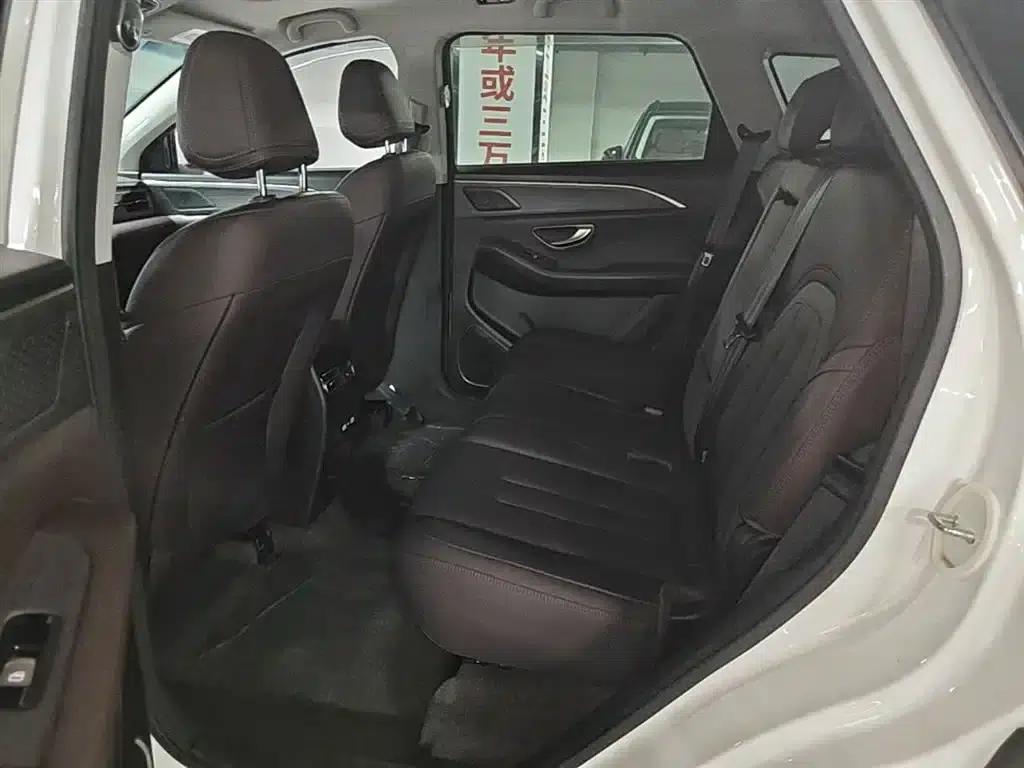 Jetour X90 PLUS 2024 1.6TD DCT Family Fun Edition 7-Seater — миниатюра 17