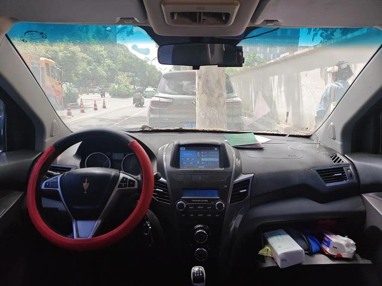 Jinbei Zhishang S30 2015 1.5L Manual Elite Model — миниатюра 10