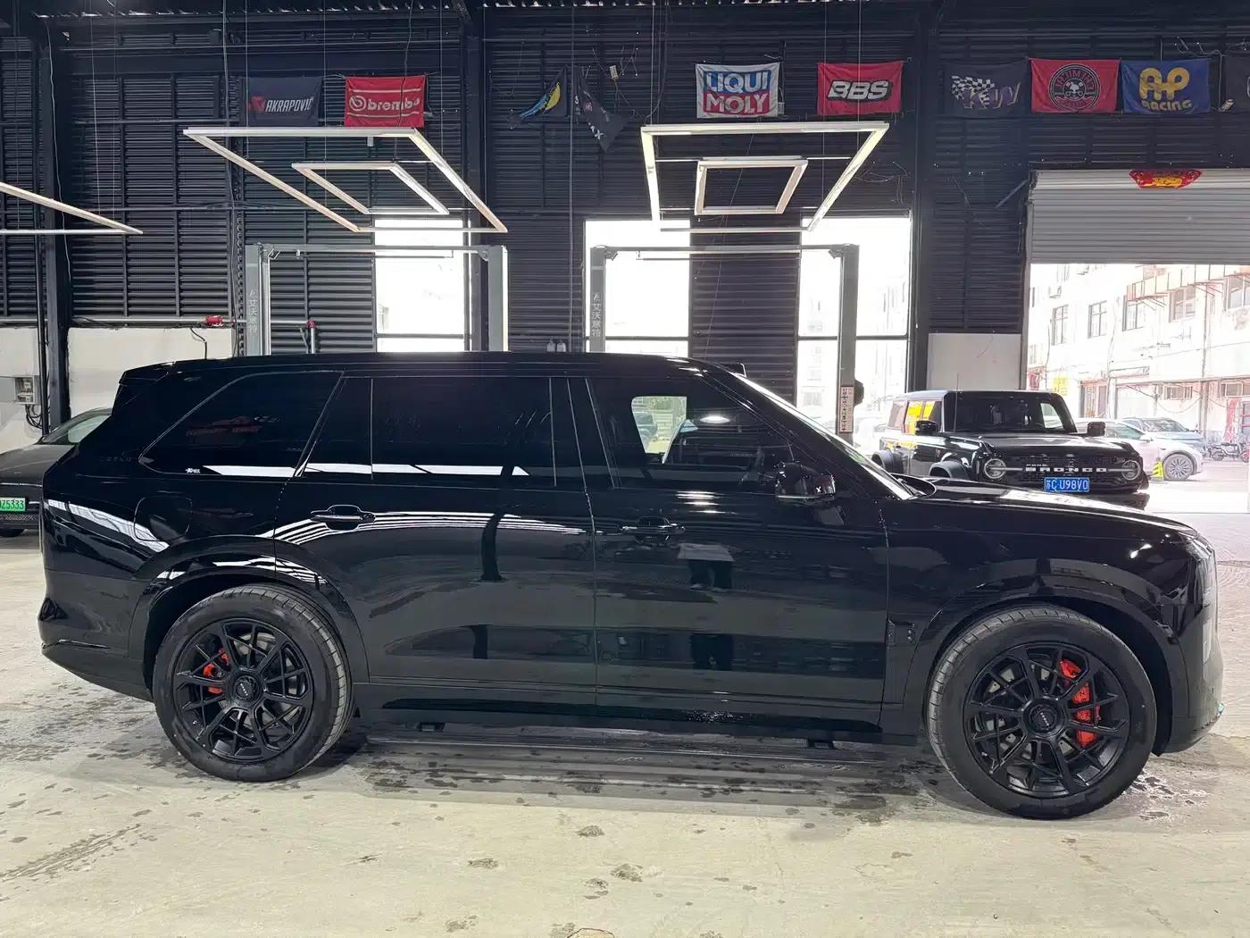 Extreme Krypton 9X 2025 Obsidian Black Edition 70kWh — миниатюра 6