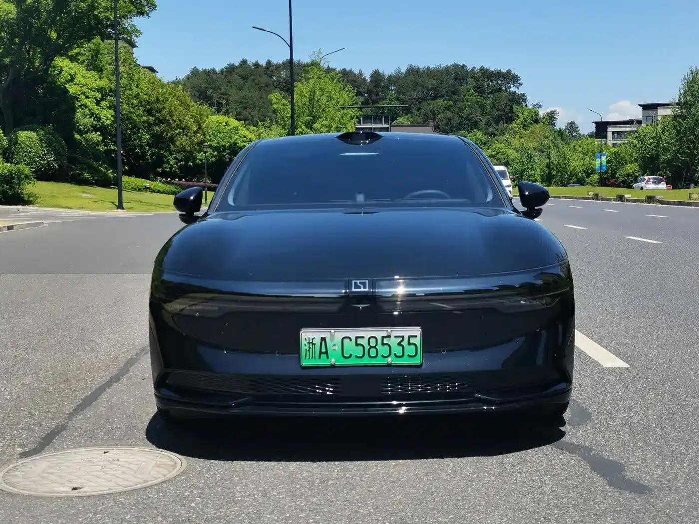 Extreme Krypton 007 2025 Rear-Wheel Drive Intelligent Driving Edition 75kWh — миниатюра 2