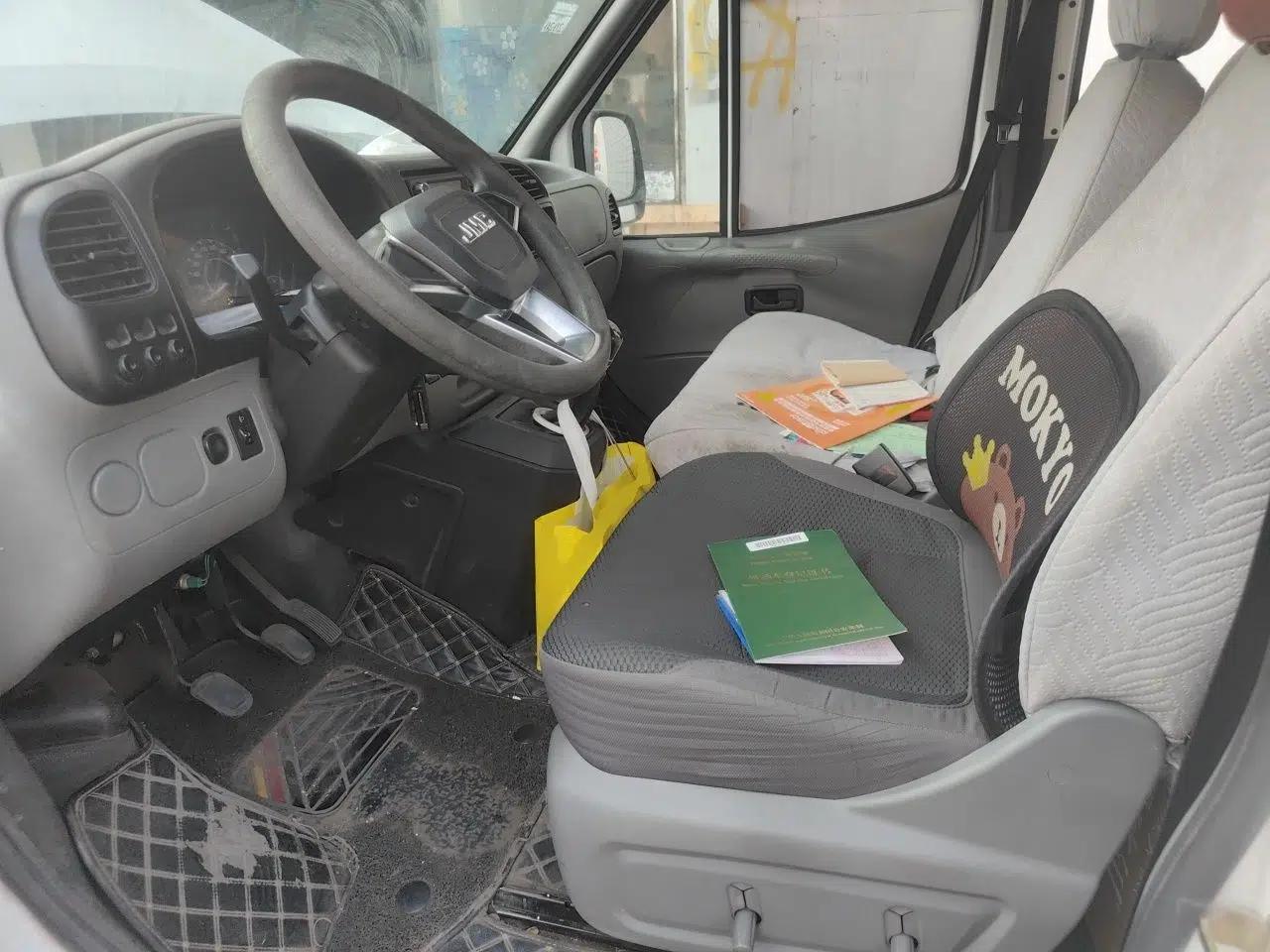 JMC Transit 2017 2.8T Commercial Version Short Wheelbase Mid-Roof 6/7/8-Seater JX493 — миниатюра 16