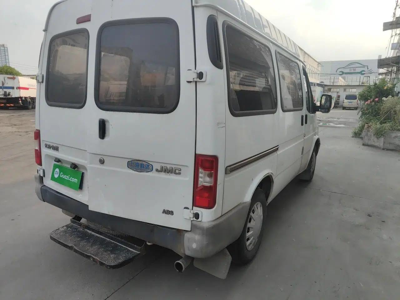 JMC Transit 2017 2.8T Commercial Version Short Wheelbase Mid-Roof 6/7/8-Seater JX493 — миниатюра 6