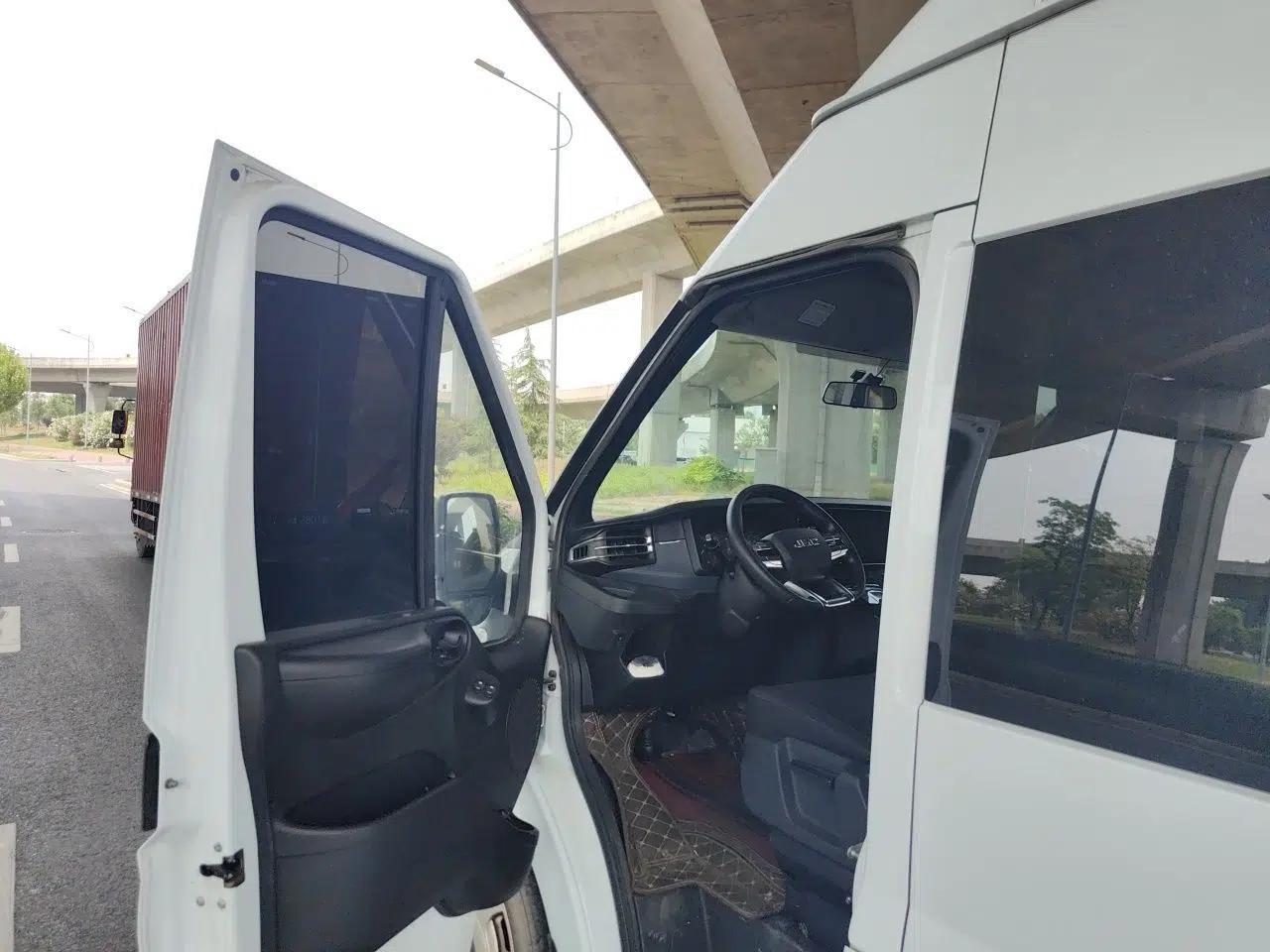 JMC Fushun 2023 2.0T Automatic Mid-Range High-Roof Commercial Multi-Purpose 7-Seater Passenger Vehicle — миниатюра 17