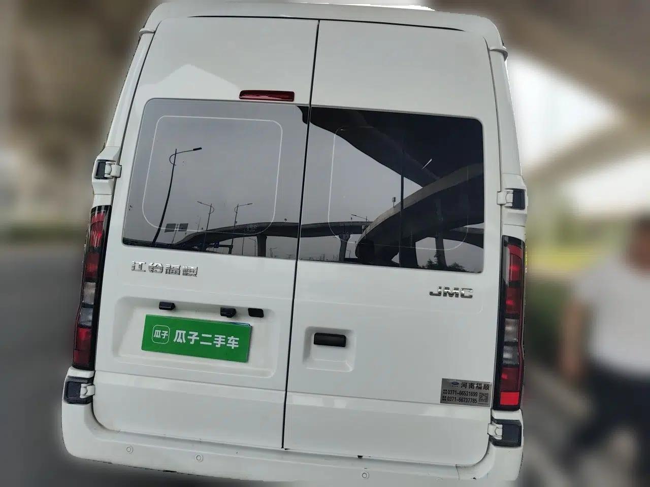 JMC Fushun 2023 2.0T Automatic Mid-Range High-Roof Commercial Multi-Purpose 7-Seater Passenger Vehicle — миниатюра 5