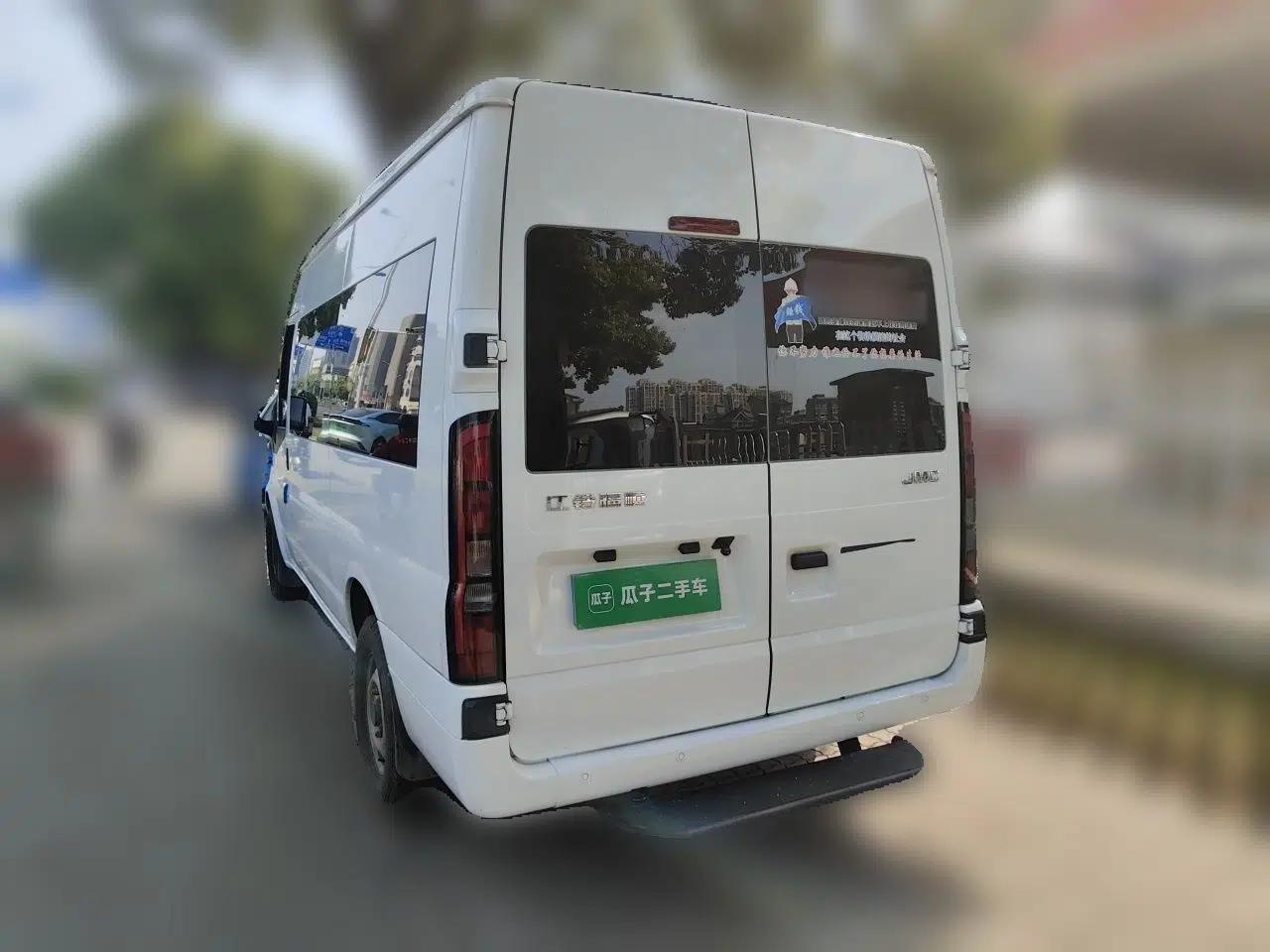 JMC Fushun 2025 2.0T 6MT Diesel Mid-Drive Mid-Roof Commercial Multi-Purpose 7-Seater Passenger Vehicle — миниатюра 4