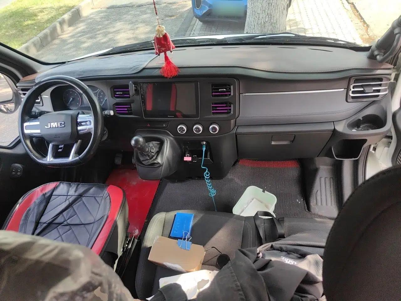 JMC Fushun 2025 2.0T 6MT Diesel Mid-Drive Mid-Roof Commercial Multi-Purpose 7-Seater Passenger Vehicle — миниатюра 10