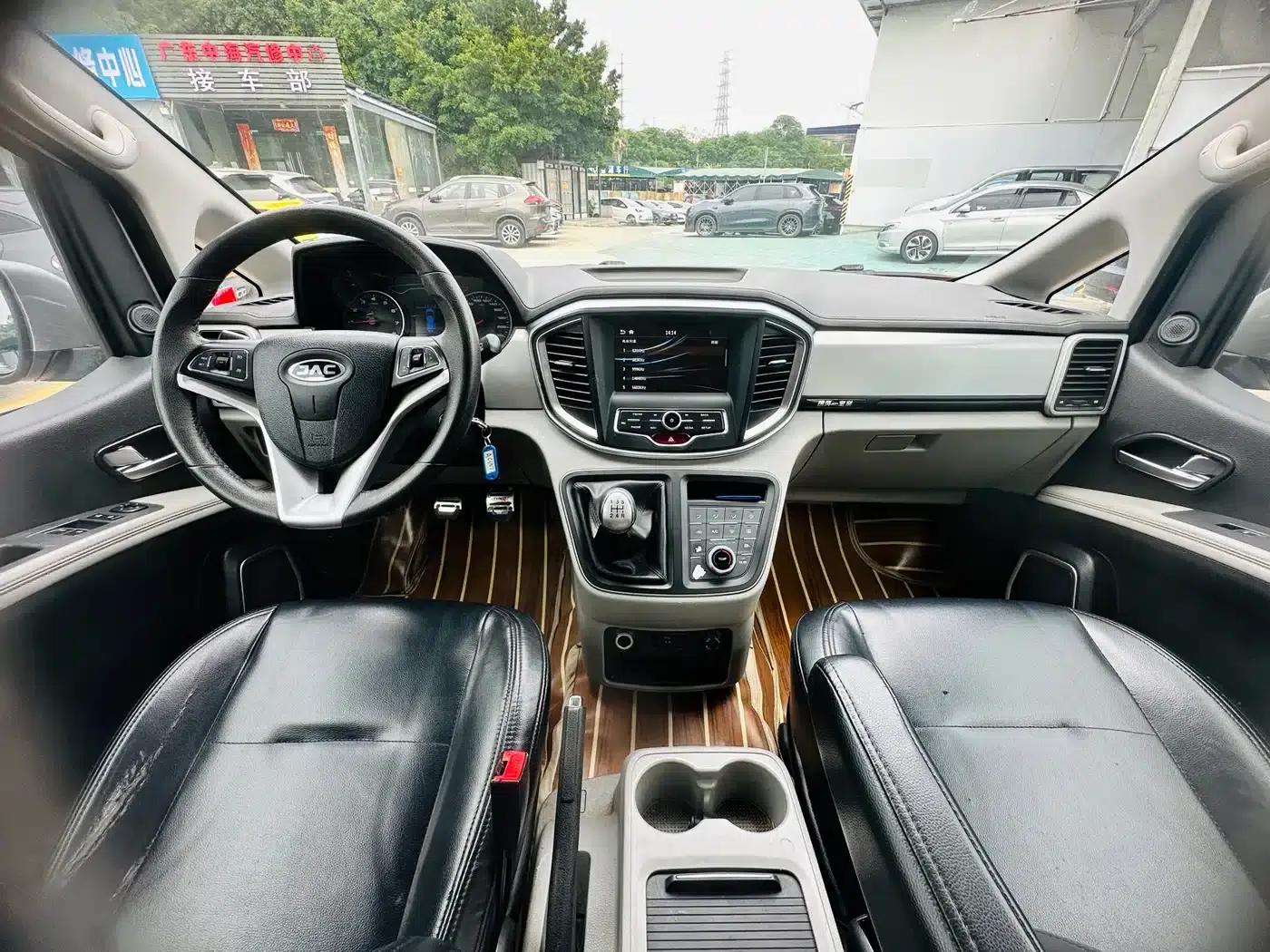 Refine M4 2019 Business Travel Series 2.0L Manual Business Model (National V Emission Standard) — миниатюра 18