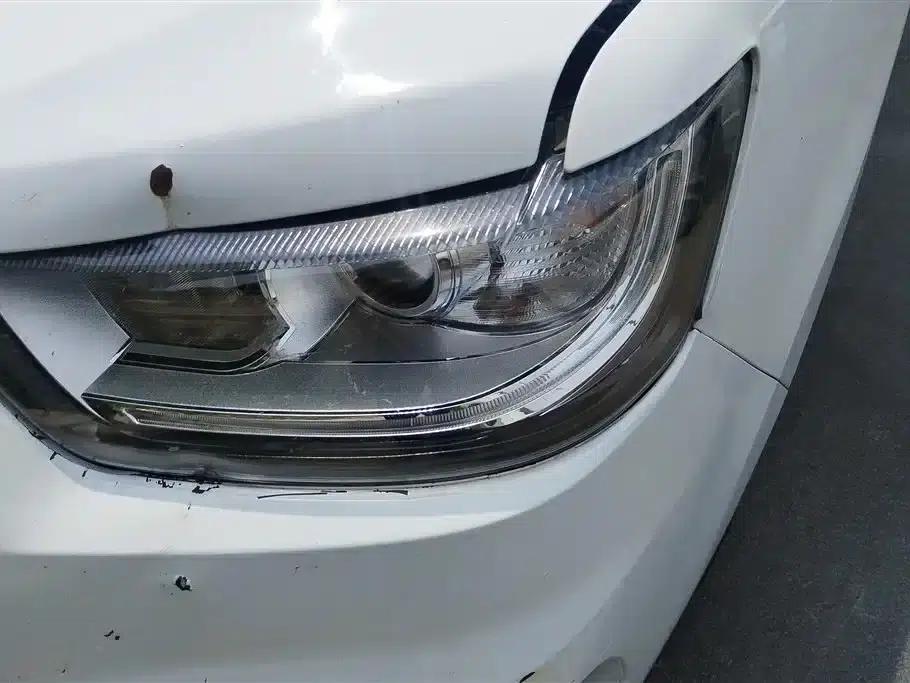 Refine M4 2018 1.5T Manual Hybrid Luxury Edition — миниатюра 5