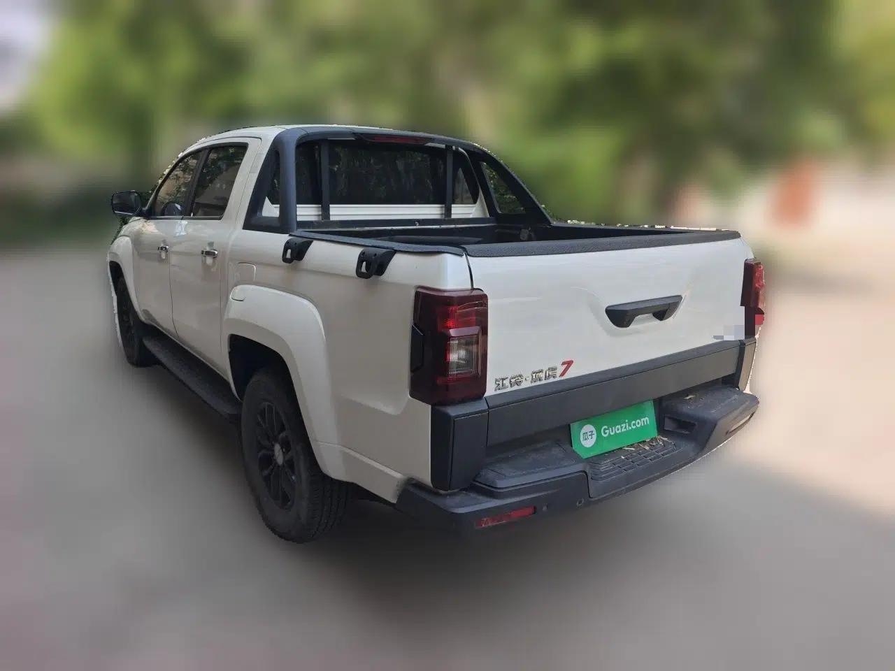 JMC Yuhu 7 2022 2.0T Manual Diesel Two-Wheel Drive Comfort Version Standard Wheelbase — миниатюра 4