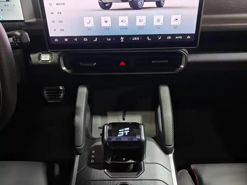 Jetour Traveler C-DM 2024 Model C-DM 208KM Off-Road Edition — миниатюра 10