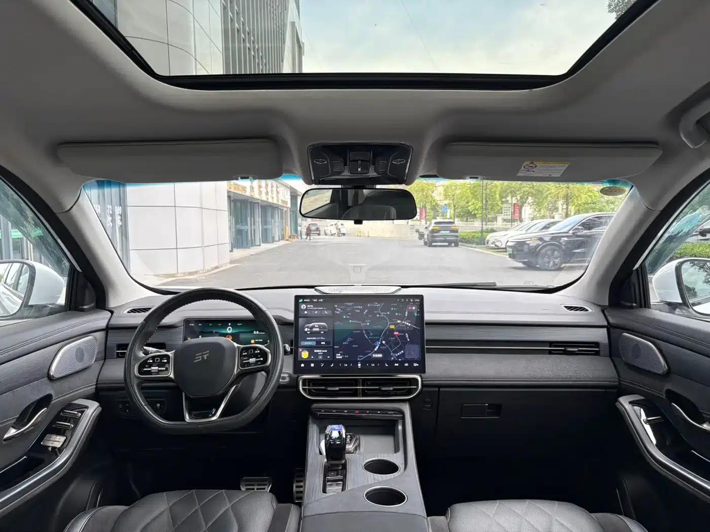 Jetour Mountain & Sea L9 2024 Model 1.5TD 2DHT Air 7-Seater — миниатюра 11